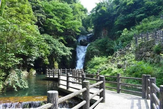 浙江人私藏的 “天然冰箱”！解锁这些小众溯溪地→