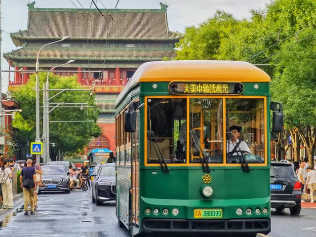 坐着公交去长城！北京39条通游专线串联超50热门景区！考生有福利