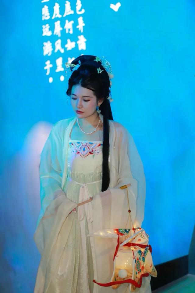 这条宝藏巷子，嗨玩攻略全公开！