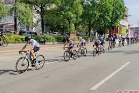 仙境骑游“骑”乐无穷 400多名选手在仙游竞速“狂飙”图片