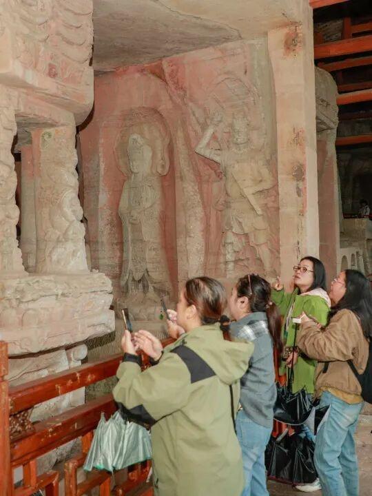 73家福建旅行社代表到大足考察旅行路线 盛赞大足石刻的旅游价值