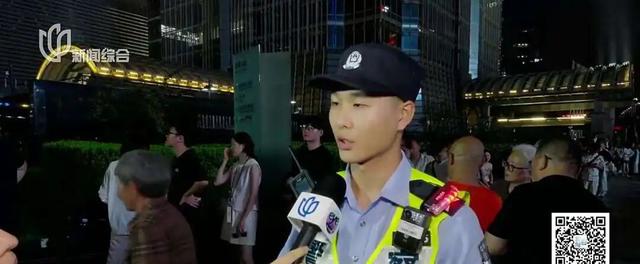 上海为游客操碎了心！有人突然躺街上，太拼了...警方宣布：认准他们↗