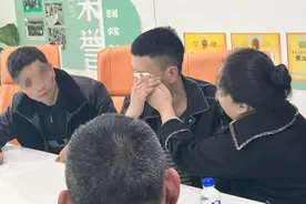 小伙被拐25年后与生母在杭州团聚，曾担心不被接纳拒绝认亲图片