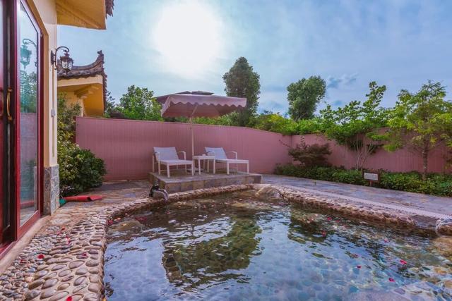 今冬私汤民宿订单量全国TOP1！昆明周边温泉攻略大合集来了，承包你的整个冬天~