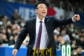 上海男篮官方：刘鹏出任球队主帅，李秋平继续任总教练图片