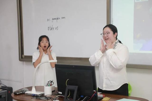 北京中小学AI通识课怎么上？点进来看→