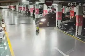 2岁儿童在地下车库玩耍遭碾压身亡，小区物业：曾多次提醒业主，勿让小孩在地库玩耍图片