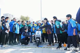 一个月跑2000多单，外卖小哥月薪上万！上海举办网约配送员职业技能大赛，“单王”是如何炼成的→图片