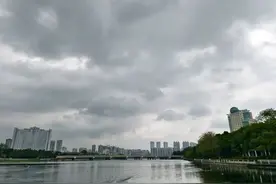 南宁进入强降雨强对流天气多发期 出行注意安全图片