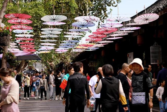赴明月之约，庆盛世华诞，成都文旅邀您共度双节