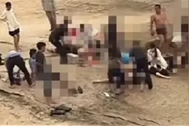 一家5口被海浪卷走，4人遇难，仅小儿子获救，网友痛心提醒图片