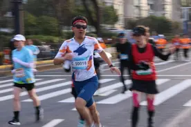 静安半马开跑，体育流量撬动消费潜能图片