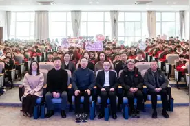 2025年上海市创业培训“马兰花计划”奉贤中等专业学校GYB班正式开班图片