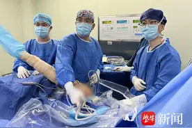 警惕！大妈在小区乱吊膀子“整”出巨大肩袖损伤 |诊室病例图片