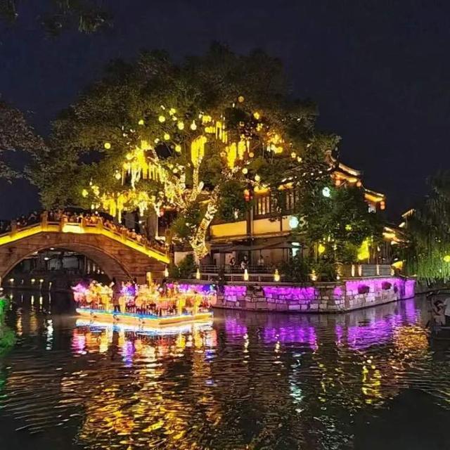 换“铜钱”赶集寻趣，来状元之乡枫泾折桂沾福！凭乐高门票还能免费游古镇，家庭出游可省百元｜新春闹灯会·古镇过大年②