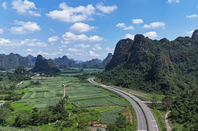 广西：边关通途 文旅共兴