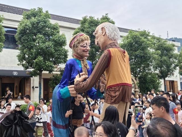 当戏剧来到小镇，能否为小镇青年的未来增加选项