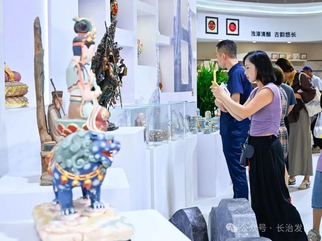 聚焦第七届山西文博会丨大美长治精彩亮相：36家企业携700余种特色产品参展