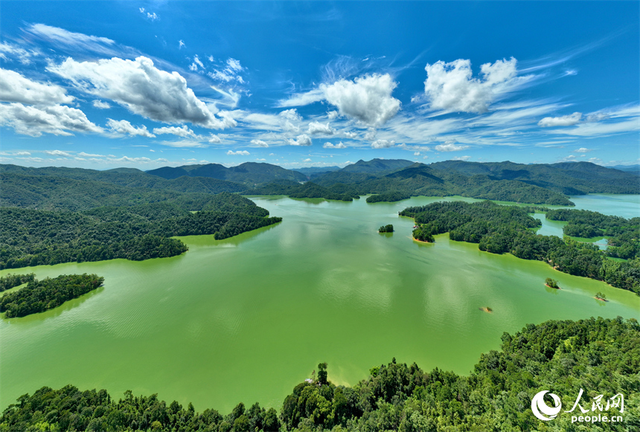 江西上犹：湖光山色景如画