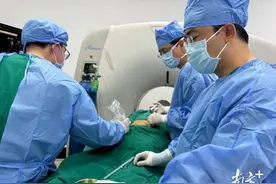 全区首例！高明人医联手国家级教授开展肿瘤冷冻消融术图片