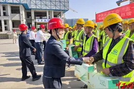 郑州市中原区总工会慰问重点项目工地一线建设者图片