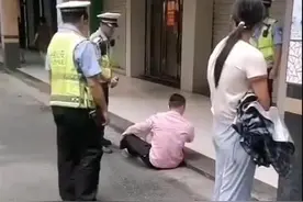 男子不配合执法被喷辣椒水后抬走，处置是否过当要考虑实情图片