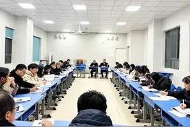 庐江二中党委开展2024下半年校内资助活动图片