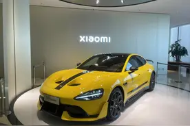 探店上市三周热度不减的小米SU7 Ultra，谁能卖、谁在买？图片