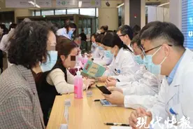 憋尿、暴饮暴食、过量用药……这些伤肾习惯要避免图片
