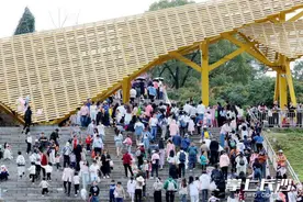 23日6万人入园游客爆满！未预约勿前往省植物园图片
