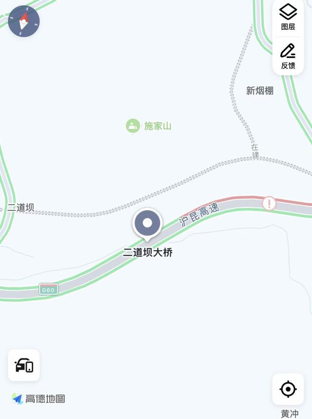 大货车高速追尾 有轿车被撞飞至桥下