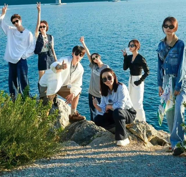 「懒鬼旅游三件套」，在打工人里杀疯了？