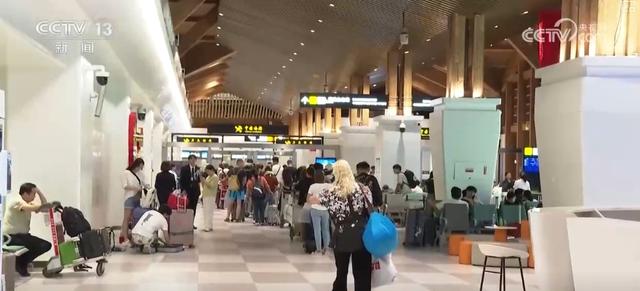 海南自贸港政策红利持续显效 入境游市场火热特色文化体验受欢迎