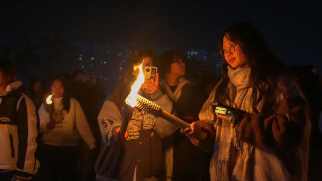 千人火把燃情跨年！来青春东洲岛解锁2026新年狂欢新体验