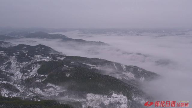 冰雪世界 银装素裹——怀化冬日现雾凇景观绝美如画