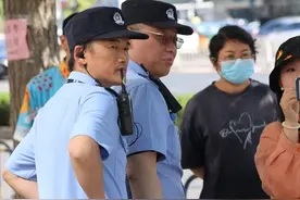 北京日报社区小板报丨送考车辆违反尾号限行免于处罚图片