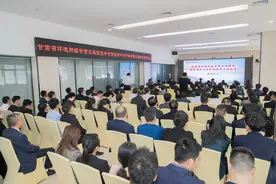 甘肃省环境肿瘤学重点实验室和甘肃省骨与关节疾病重点实验室揭牌仪式在兰大二院隆重举行图片