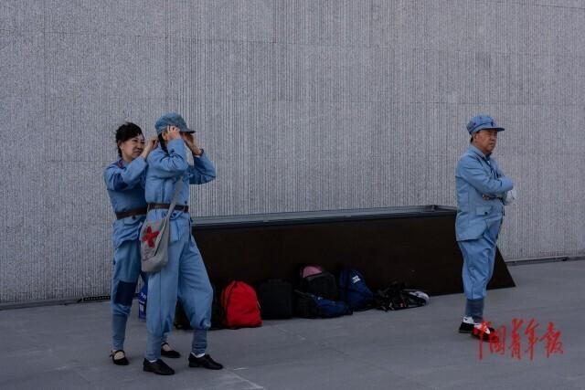 沈阳“九·一八”历史博物馆迎来参观客流高峰：观看展览 铭记历史
