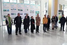 英国驻华使馆组织到潍坊国家农综区考察图片