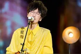 超三万人齐聚黄龙唱响青春，周传雄杭州站演唱会收官图片