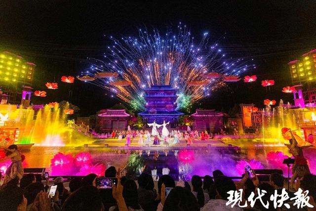 鹊桥上，东台西溪的人间模样