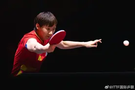 王曼昱4比0横扫陈幸同，与孙颖莎会师女单决赛图片