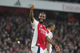 人物 | 斯特林把快乐带到阿森纳图片