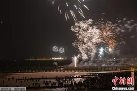 80年前诺曼底登陆，那里曾有中国年轻人奋战的身影……图片