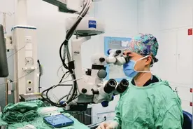 眼科医生陶勇现身南国书香节谈人生感悟：从不后悔自己的选择图片