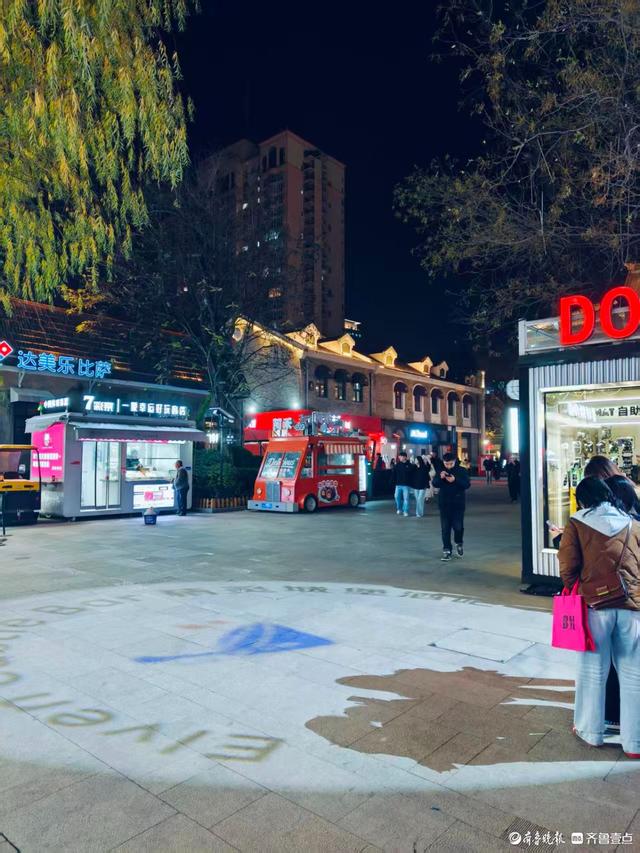 夜色中的老商埠