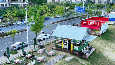 缸瓦窑江边营地暖心升级！代步车+补给站+童乐园+观景台全配齐，露营遛娃全无忧！