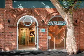 “顶流街区”如何魅力常新？  一家运动品牌在武康路做了个实验图片