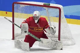 亚冬会｜中国男子冰球队不敌哈萨克斯坦进入铜牌战图片