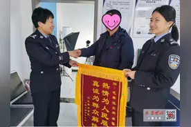 妹妹比亲哥哥还大5岁？民警帮助55岁男子修正48岁的“烦恼人生”图片
